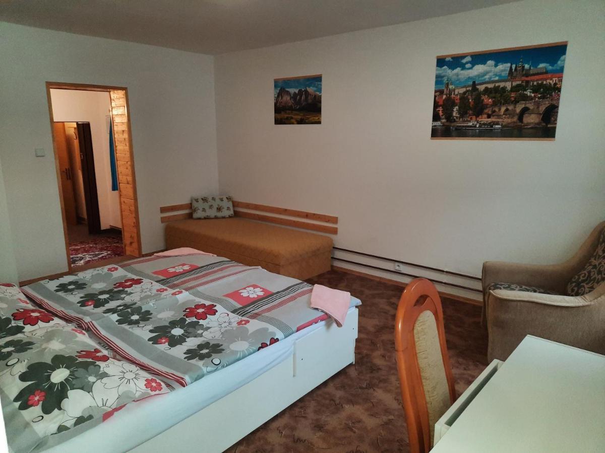 Pension Lipa Horni Marsov Exterior photo